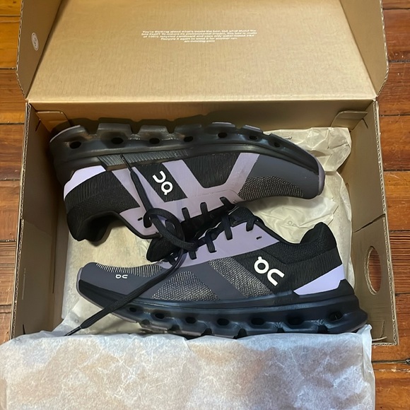 COPY - Black and purple Women’s Cloudrunner running shoe - Picture 2 of 4